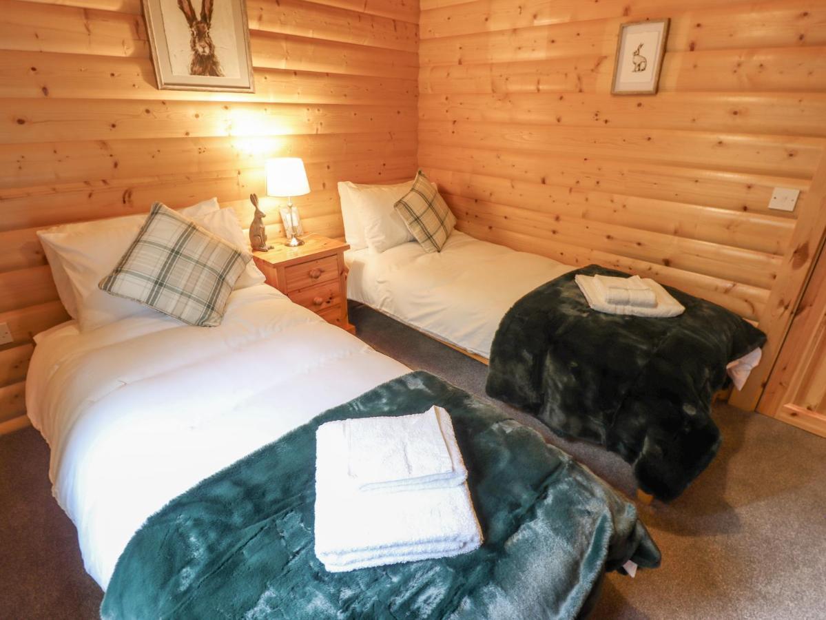 Leafy Hollow Lodge Louth  Bagian luar foto